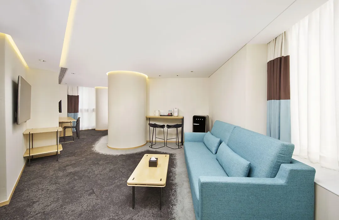Hotel 108, Hong Kong-1